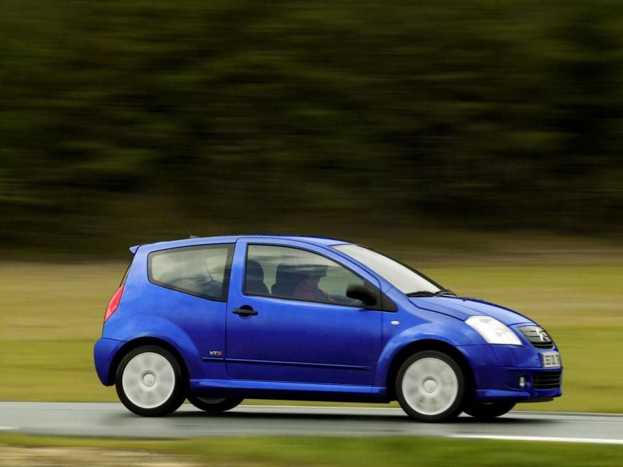  Citroen C2 VTS 2004 года  (фото 10 из 15)